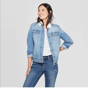 BNWT Universal Thread Sherpa Jean Jacket
